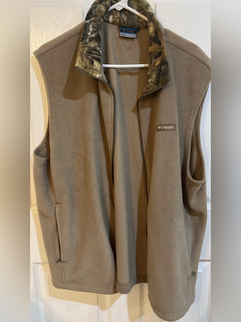 Men’s Columbia vest